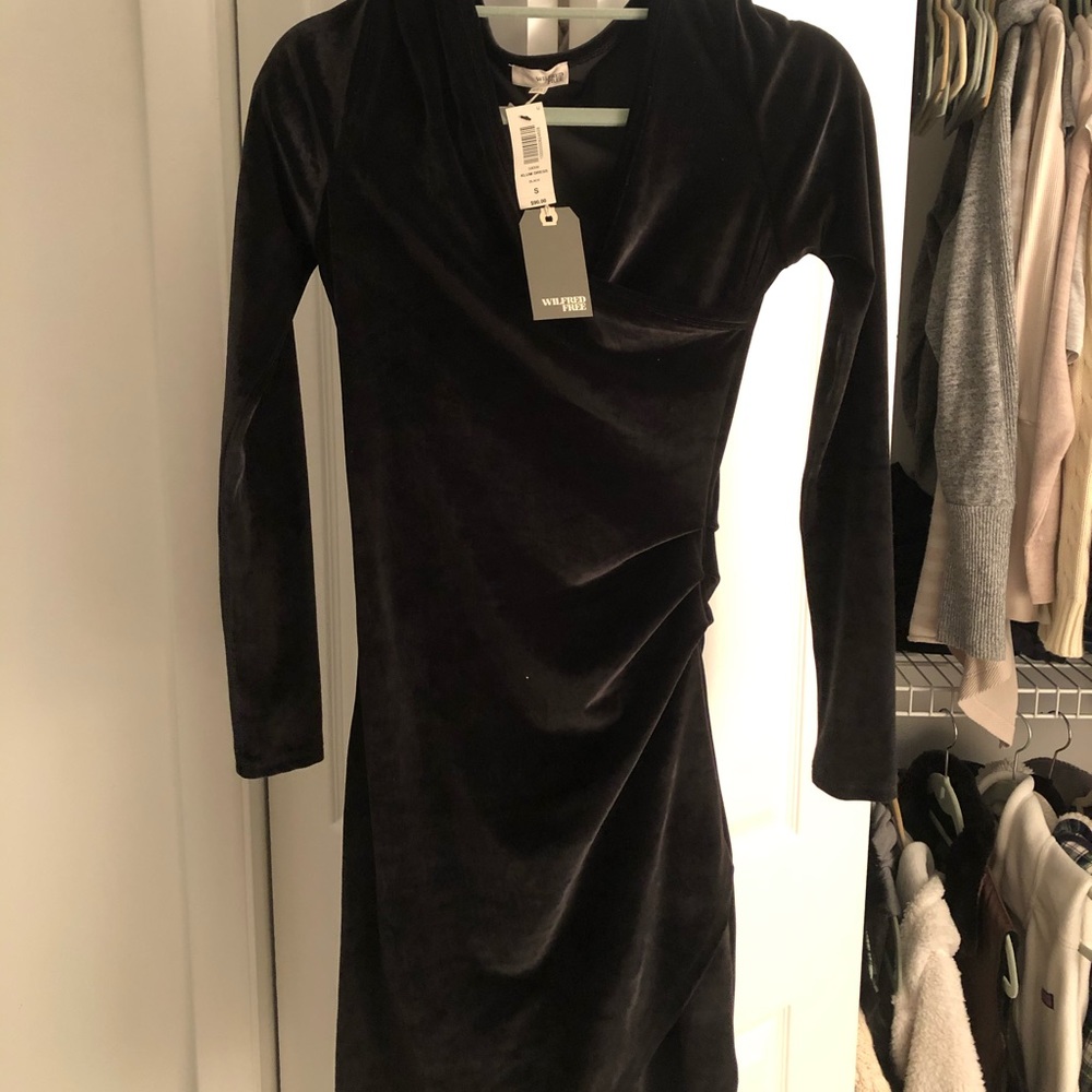 Black velvet long sleeve dress